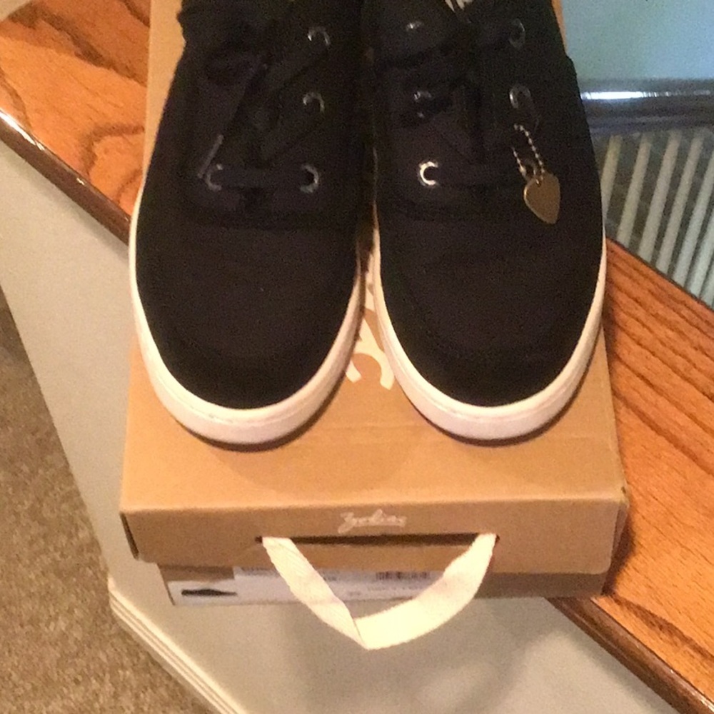 Black Sneakers
